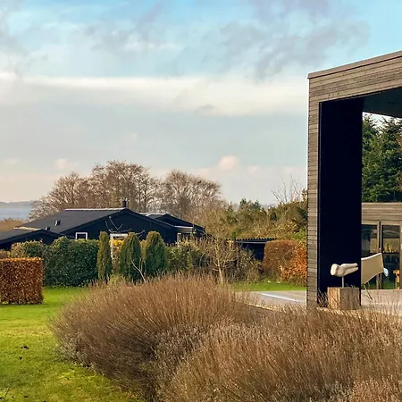 Modern House With Sea View Near Semesterbostad